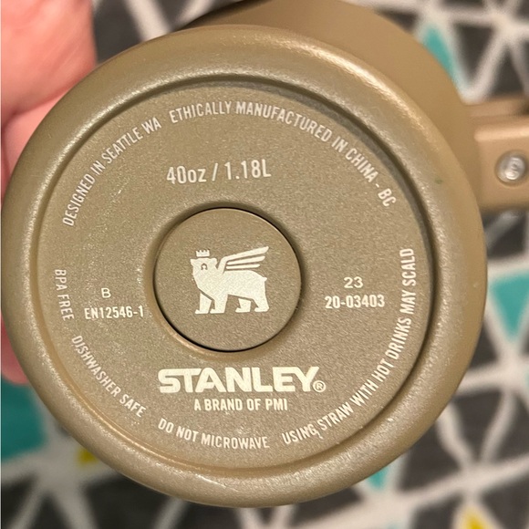 Stanley Beige Travel Mug-40 oz - Picture 3 of 6
